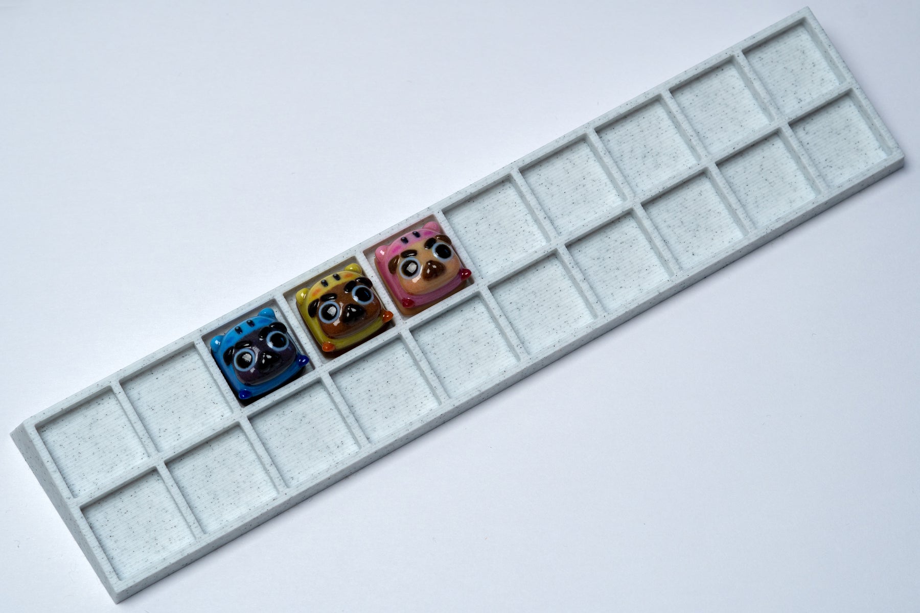 Artisan Keycap Display Tray – Capsmiths Inc.